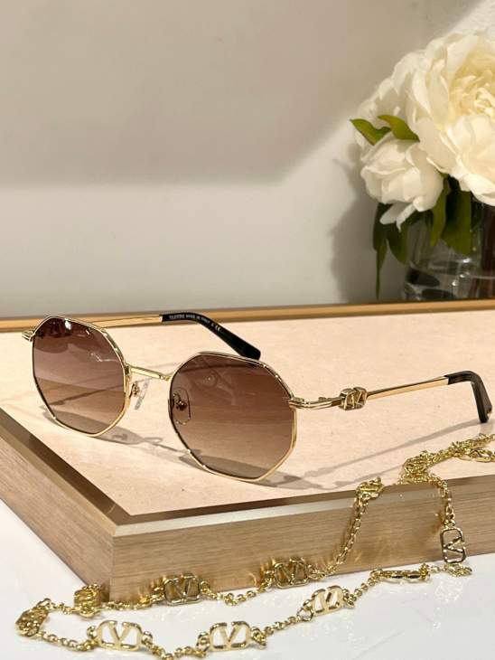 Picture of Valentino Sunglasses _SKUfw66211236fw